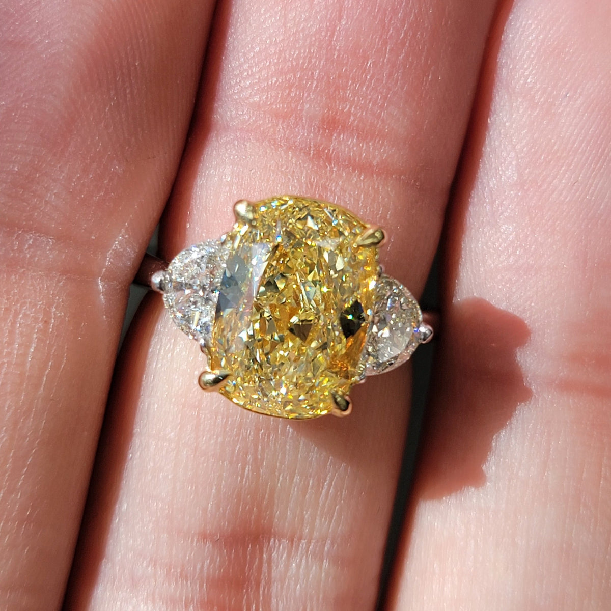 5.04ct Fancy Yellow Long Cushion Diamond Ring VVS2 GIA