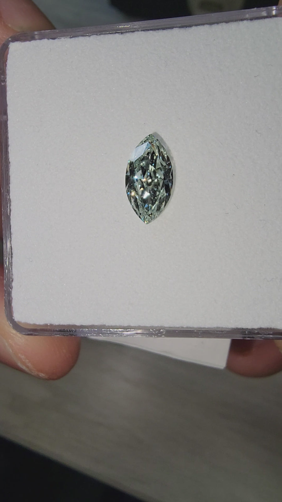 0.93ct Fancy Green Marquise Diamond SI2 GIA