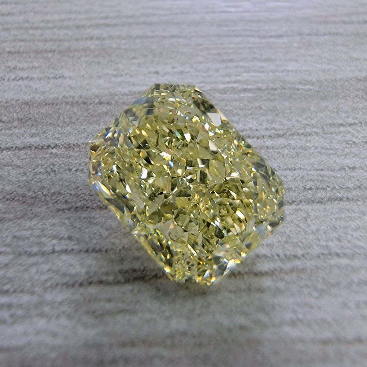 2.13ct Fancy Light Yellow Radiant Diamond VS2 GIA
