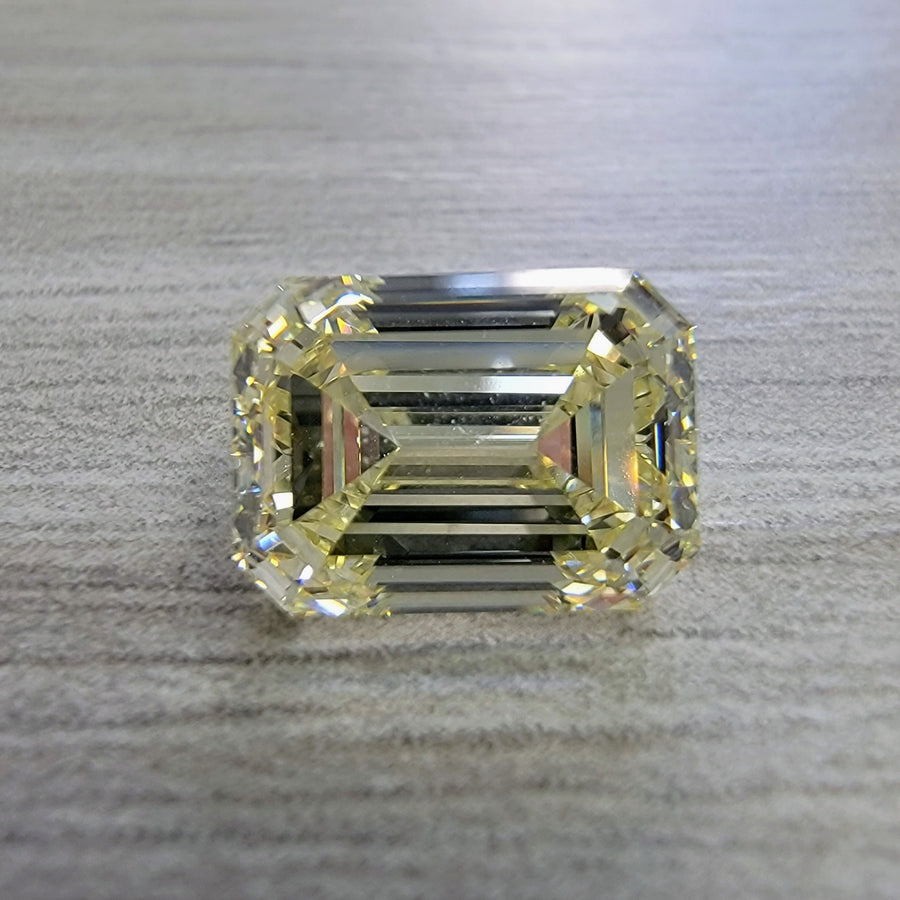 2.50ct Light Yellow Emerald-Cut Diamond VVS1 GIA