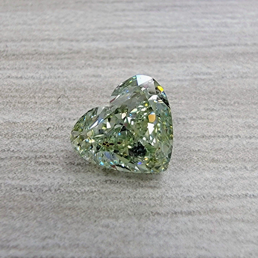 1.07ct Fancy Intense Yellowish Green Heart Diamond SI1 GIA