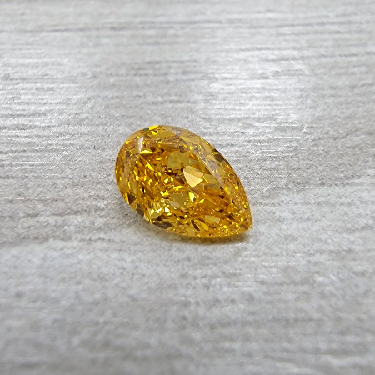 0.50ct Fancy Vivid Yellow-Orange Pear Diamond SI1 GIA