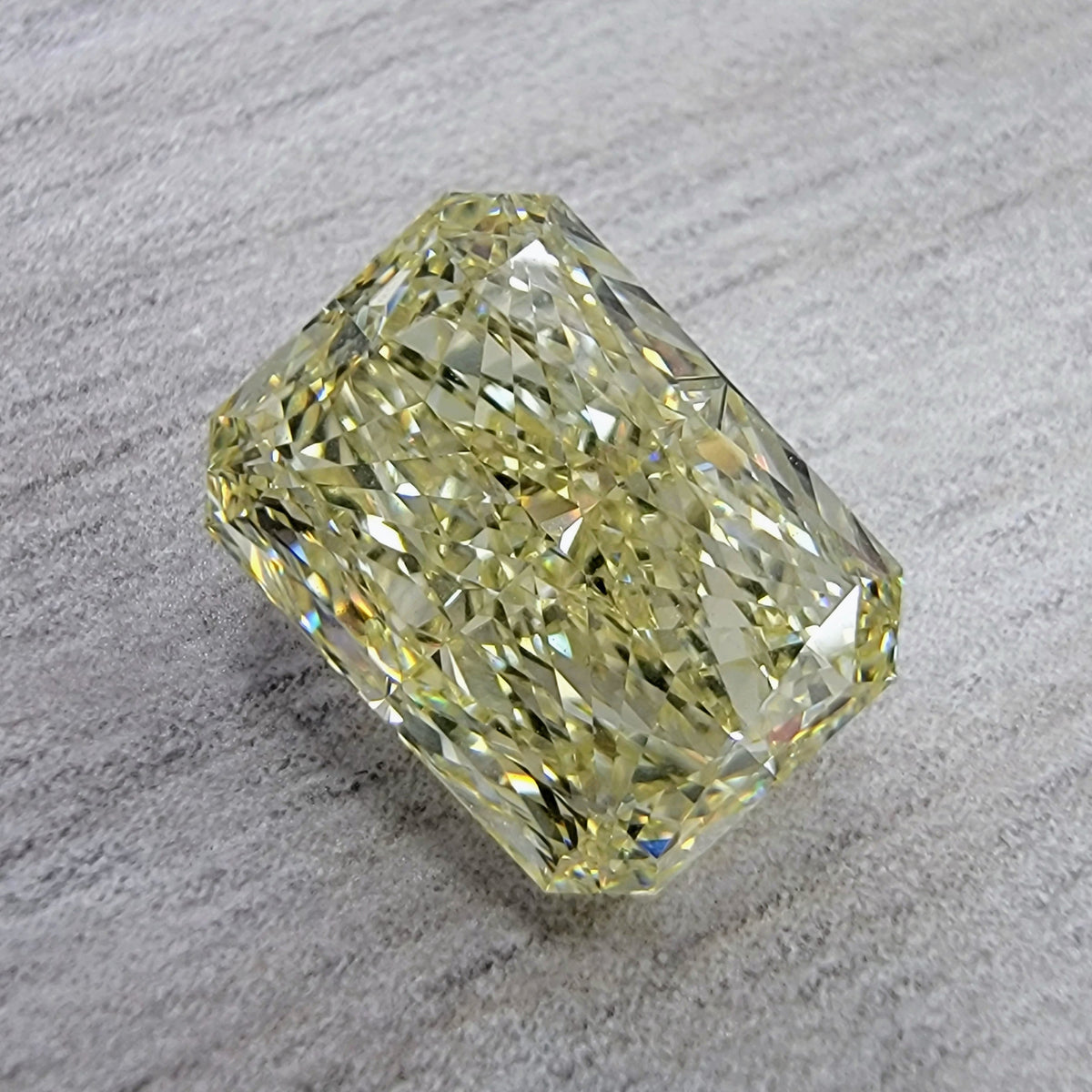 3.22ct Fancy Light Yellow Radiant Diamond IF GIA