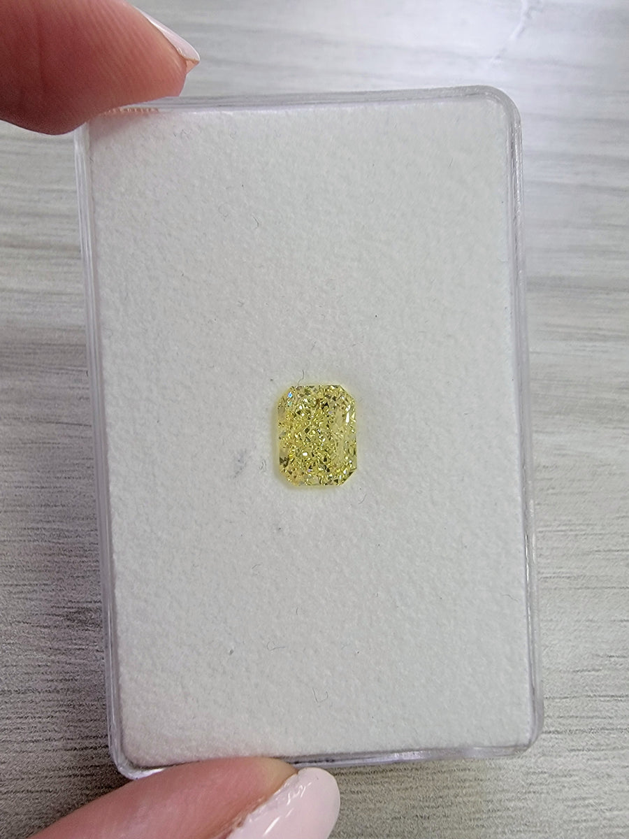 2.13ct Fancy Light Yellow Radiant Diamond VS2 GIA