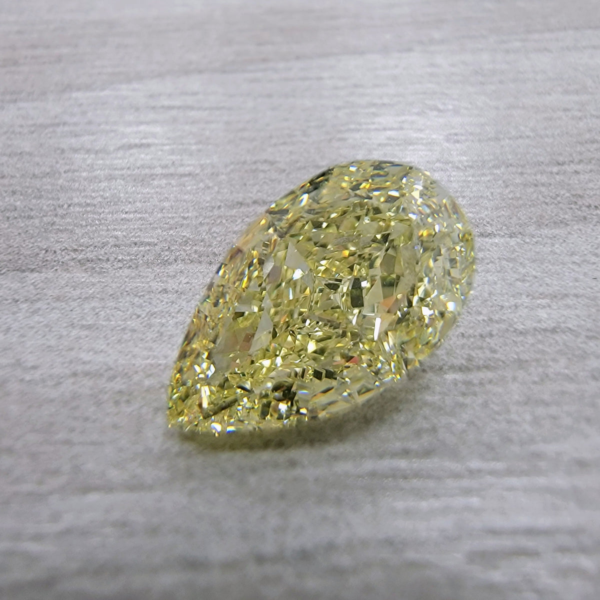 2.54ct Fancy Light Yellow Pear Diamond SI1 GIA