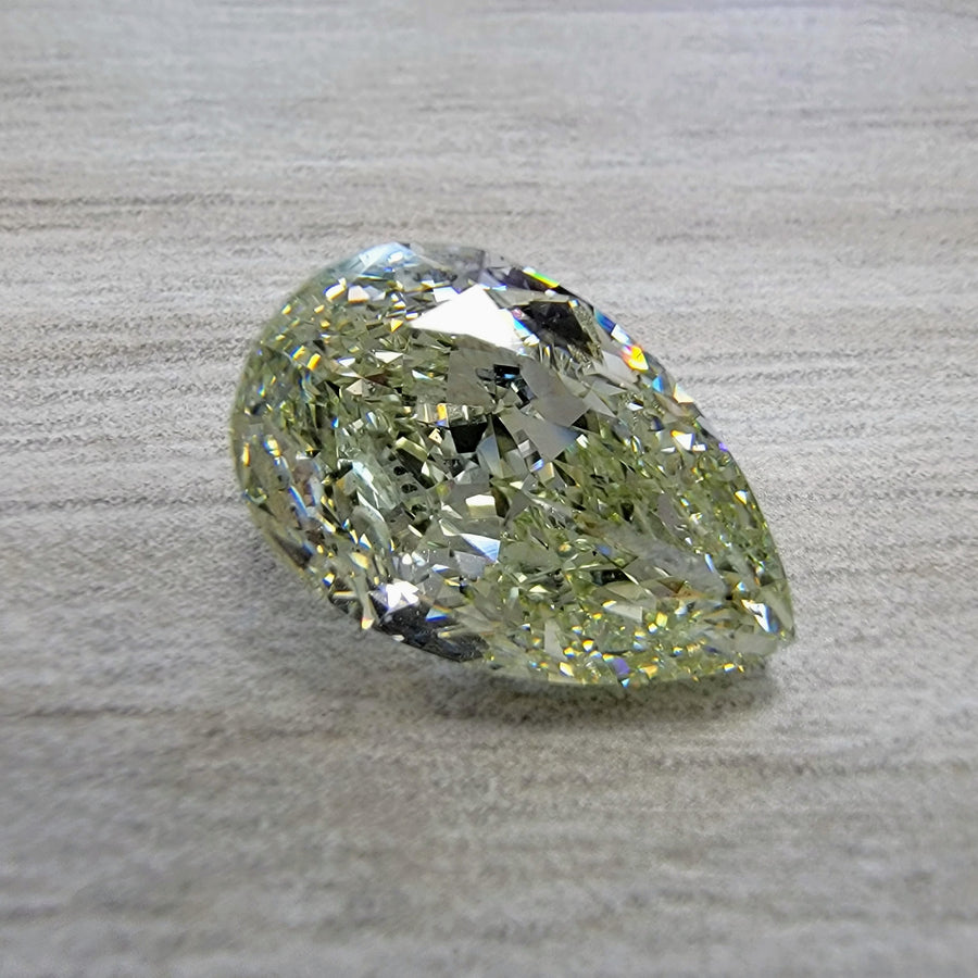 5.28ct Fancy Yellow-Green Pear Diamond SI1 GIA