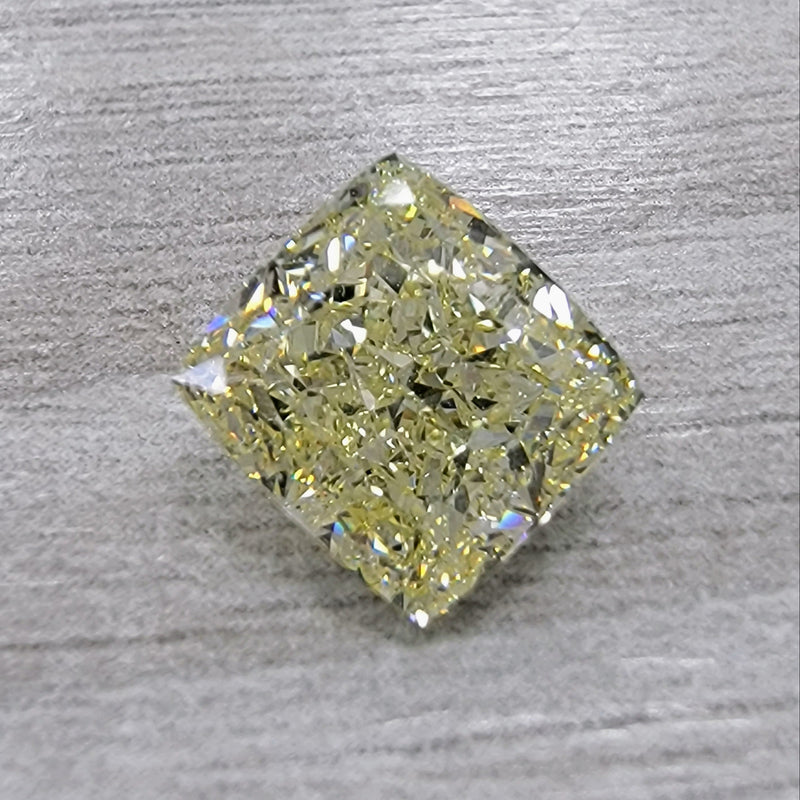 3.20ct Light Yellow Cushion Diamond SI1 GIA