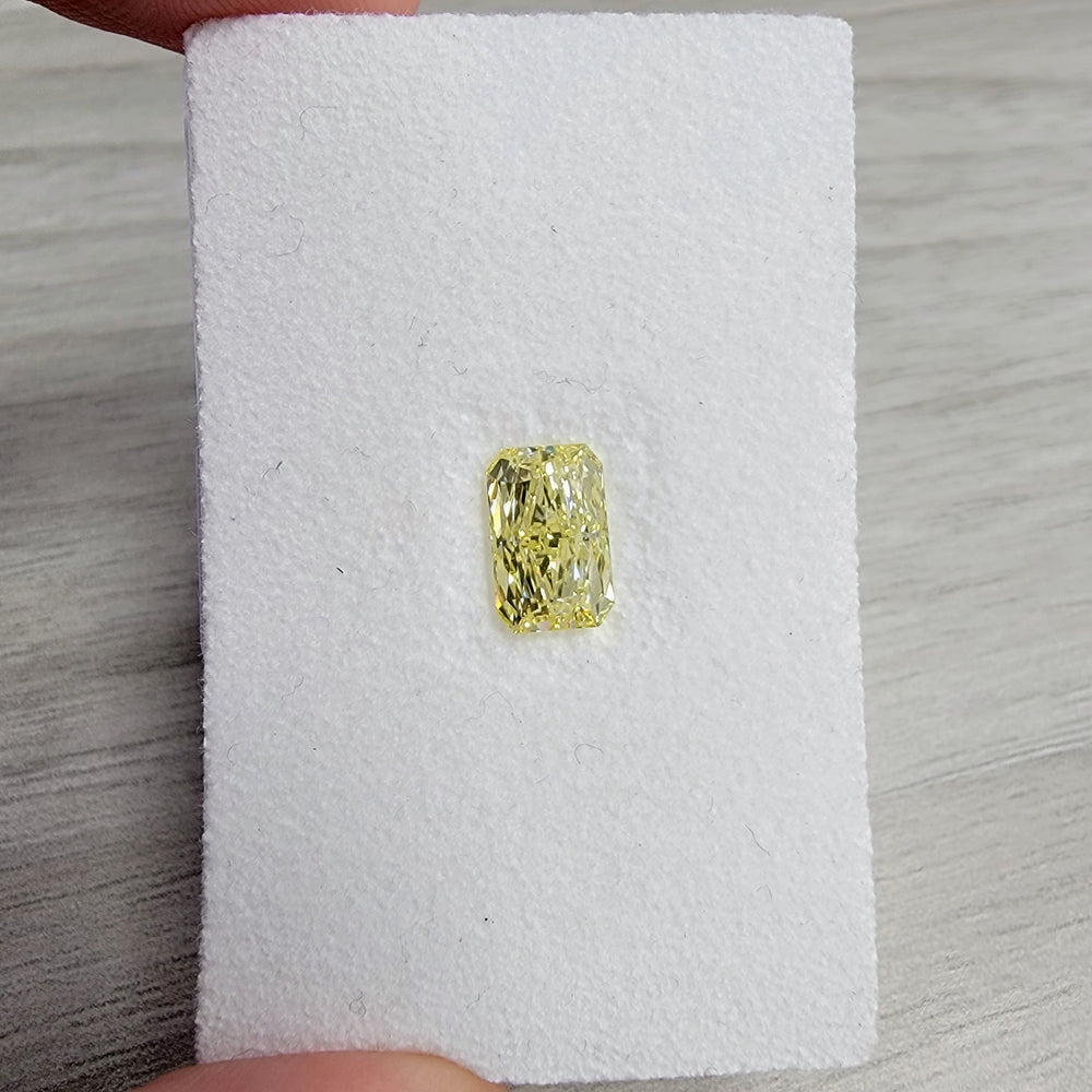 2.03ct Fancy Light Yellow Radiant Diamond VS1 GIA