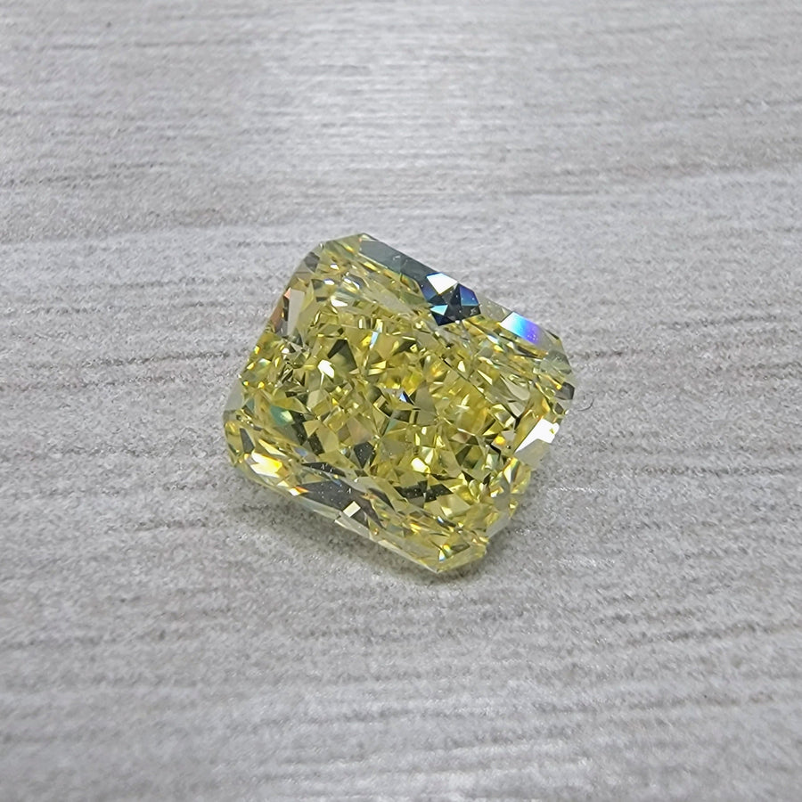2.50ct Fancy Intense Radiant Diamond VS2 GIA