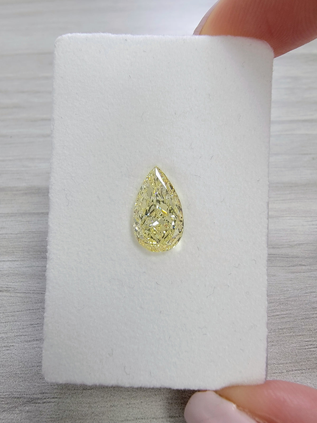 3.00ct Fancy Light Yellow Pear Diamond VS1 GIA