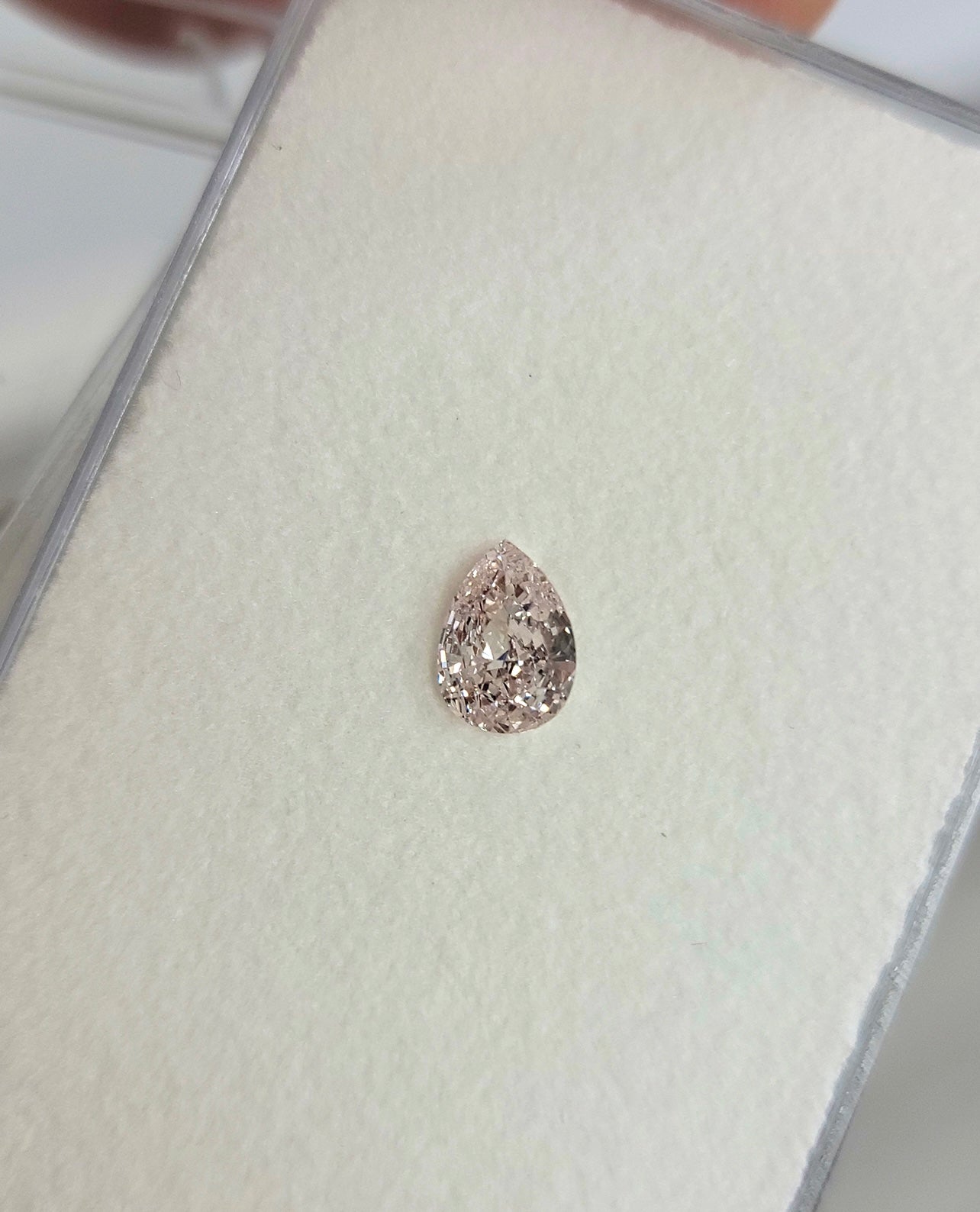 0.62ct Light Pink Pear VVS2 GIA