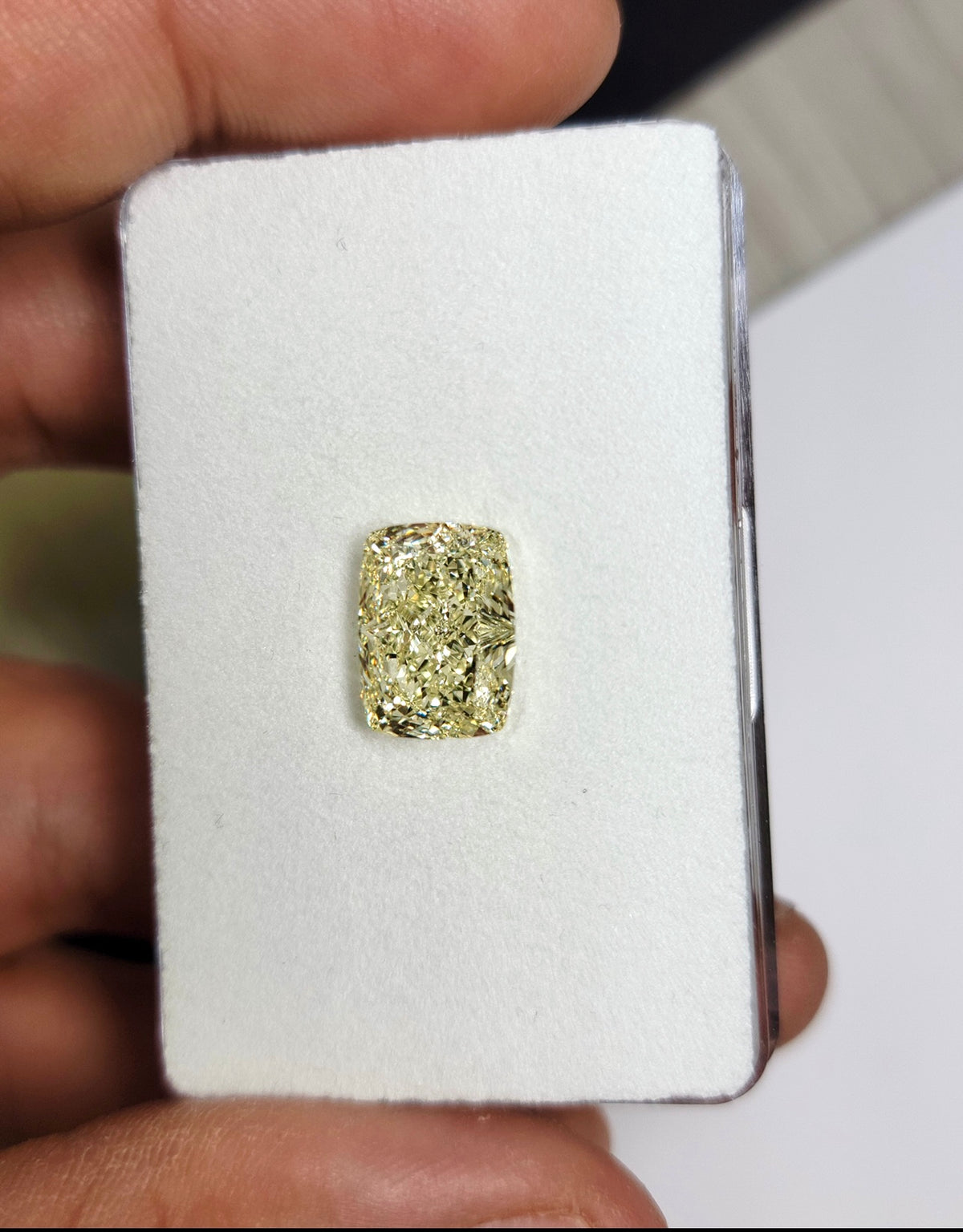 6.01ct Light Yellow Cushion Diamond Ring VS1 GIA