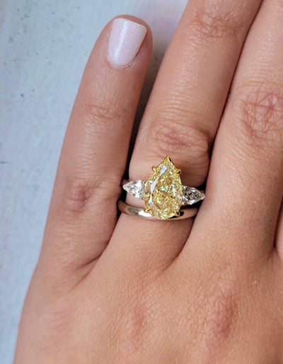 4.04ct Light Yellow Pear VS2 GIA Ring