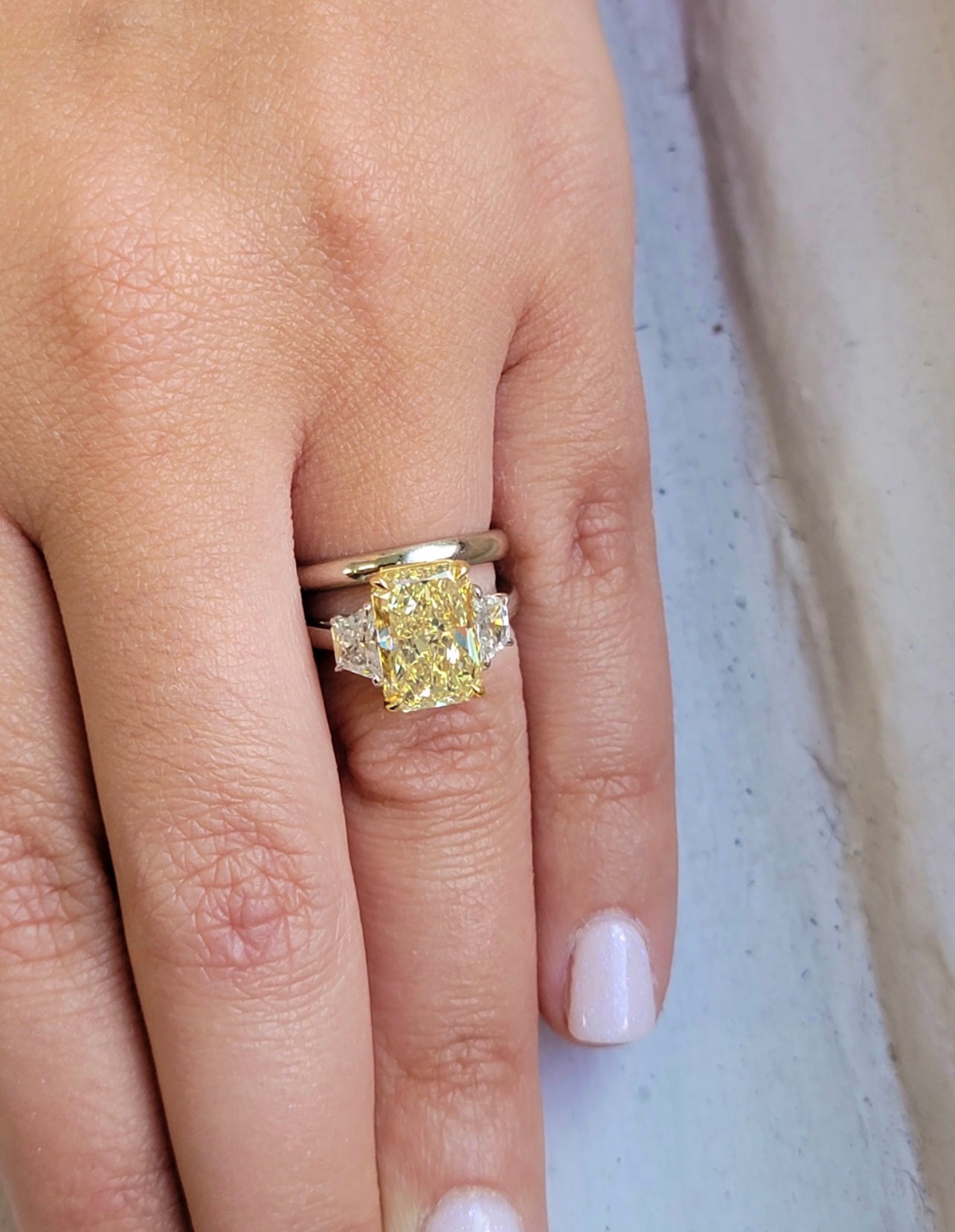 4.07ct Fancy Yellow Radiant VS2 GIA Ring