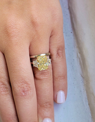 4.07ct Fancy Yellow Radiant VS2 GIA Ring