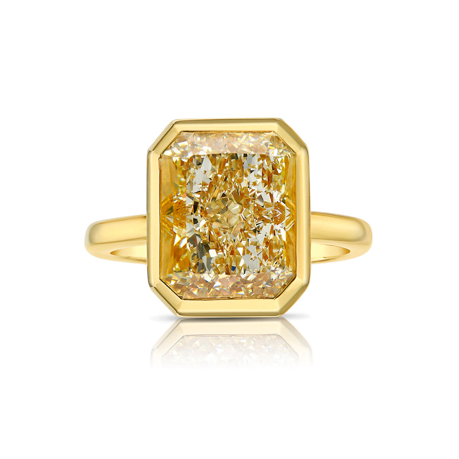 6.30ct Light Yellow Radiant  Diamond Bezel Ring VS1
