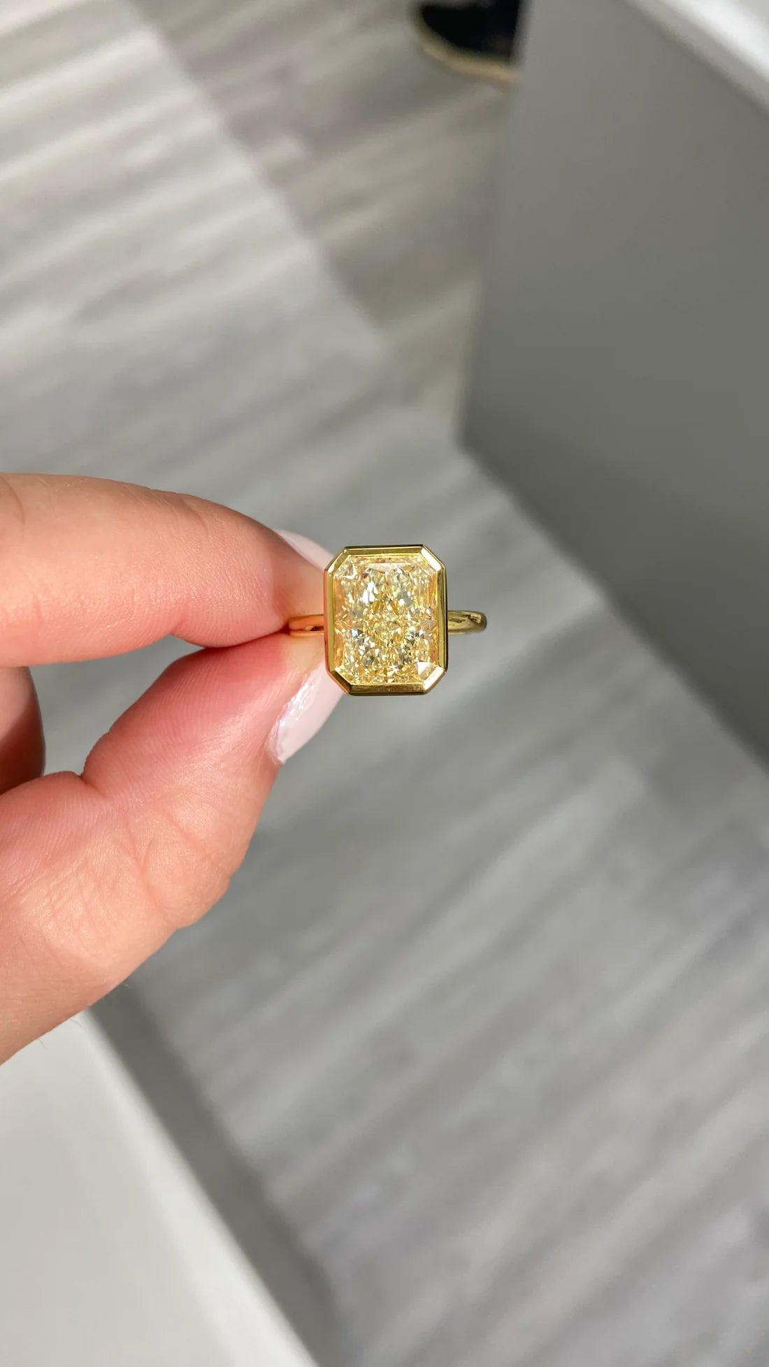 6.30ct Light Yellow Radiant  Diamond Bezel Ring VS1