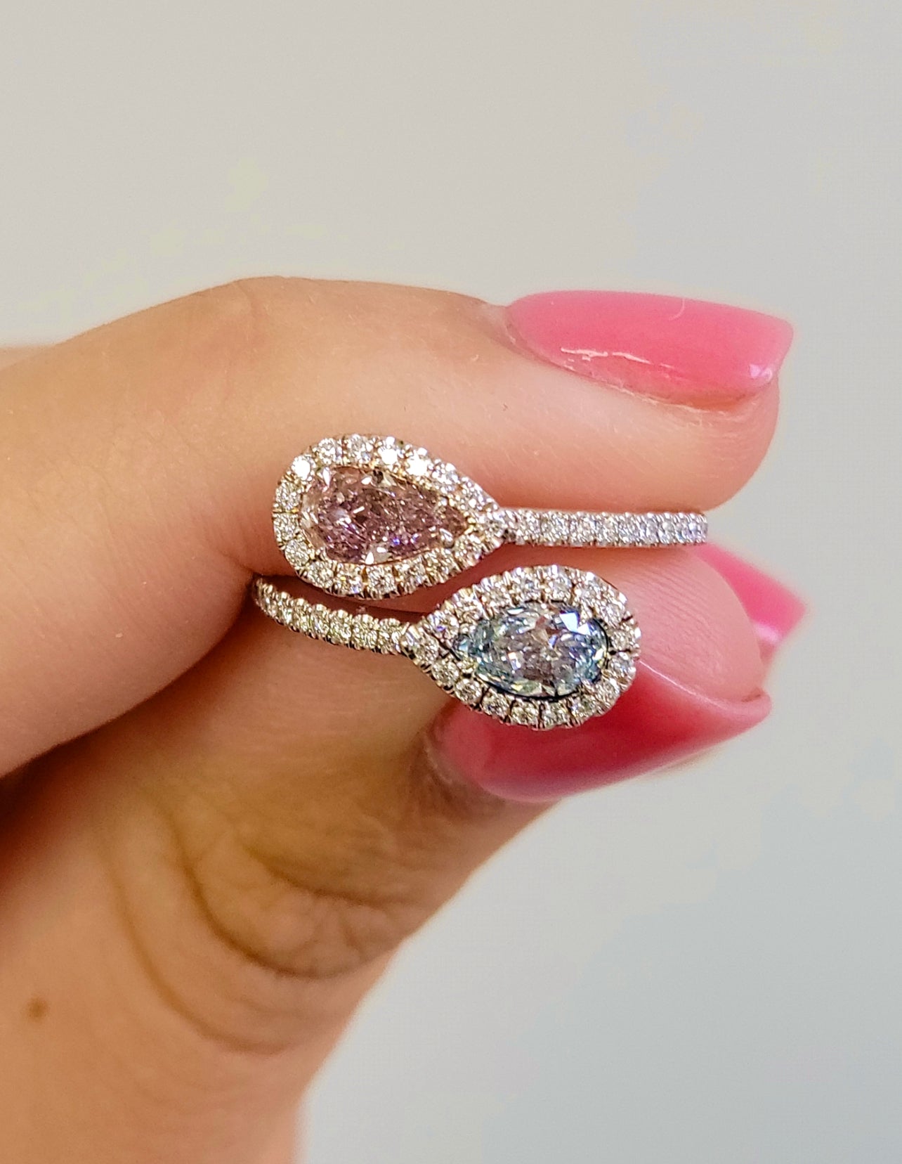 Toi et Moi Pink & Blue Diamond Ring