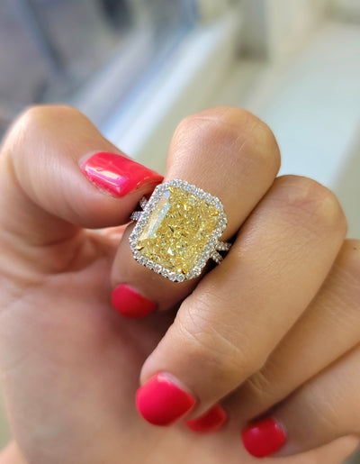 9.04ct Light Yellow Radiant VS2 GIA Ring