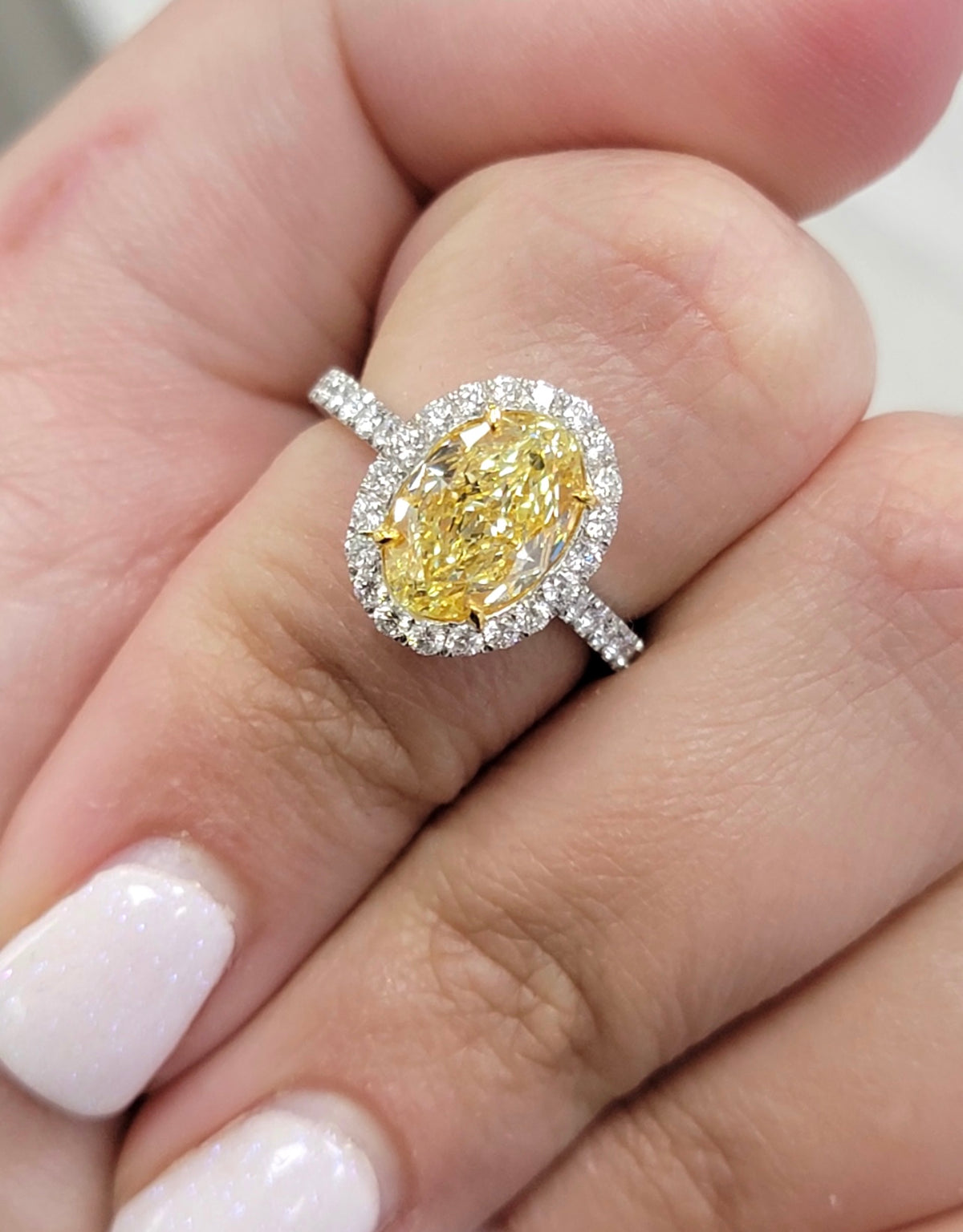 2.73ct Fancy Yellow Oval Diamond Ring SI1 GIA