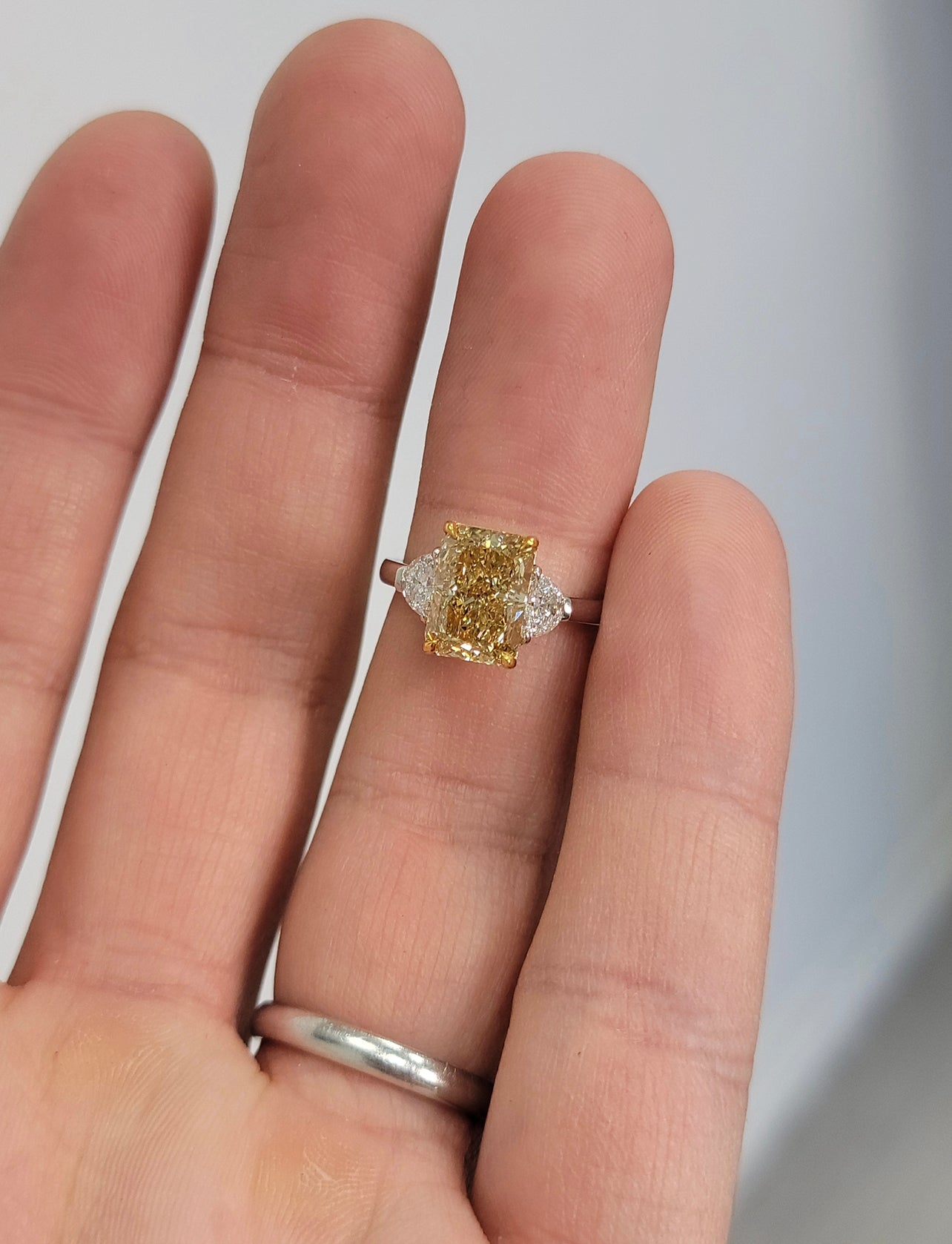3.04ct Fancy Brownish Yellow Radiant VS1 GIA Ring
