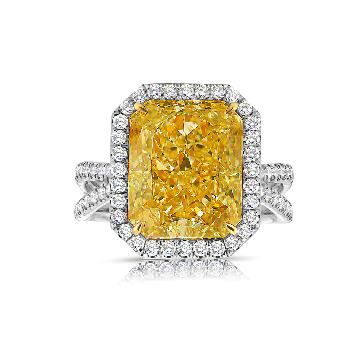 9.04ct Light Yellow Radiant Diamond Ring VS2 GIA