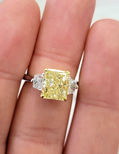 3.00ct Fancy Yellow Radiant VS2 GIA Ring