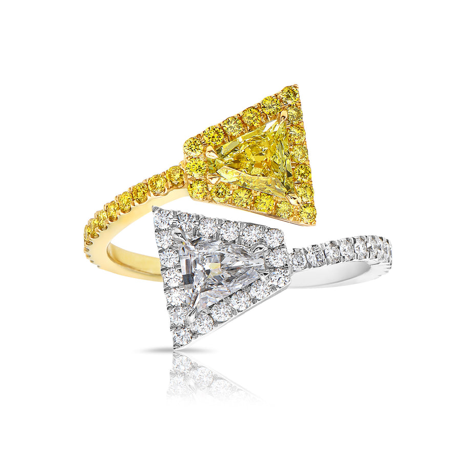 0.92ctw Toi et Moi Fancy Vivid Yellow Shield Diamond Ring